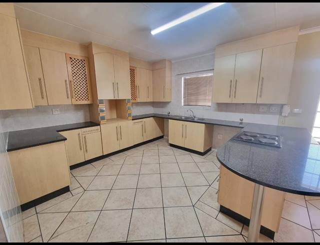 3 BEDROOM PROPERTY TO RENT IN MEYERTON CENTRAL